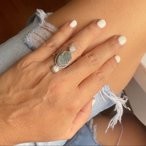 Druzy raw labradorite and moonstone triplet sterling silver ring - Picture 3 of 6